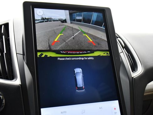 Used 2024 Ford Edge SEL w/ Convenience Package image 33