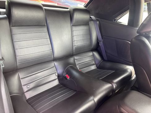 Used 2006 Ford Mustang GT image 15