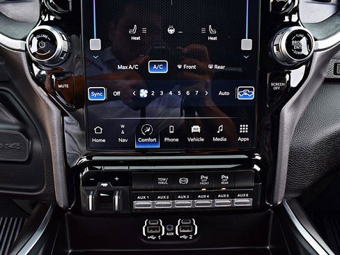 Used 2023 RAM 2500 Big Horn w/ Level B Equipment Group AWD/4WD image 37