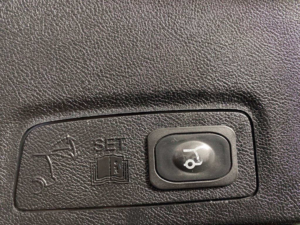 Used 2019 Lincoln MKC Premiere AWD/4WD image 31