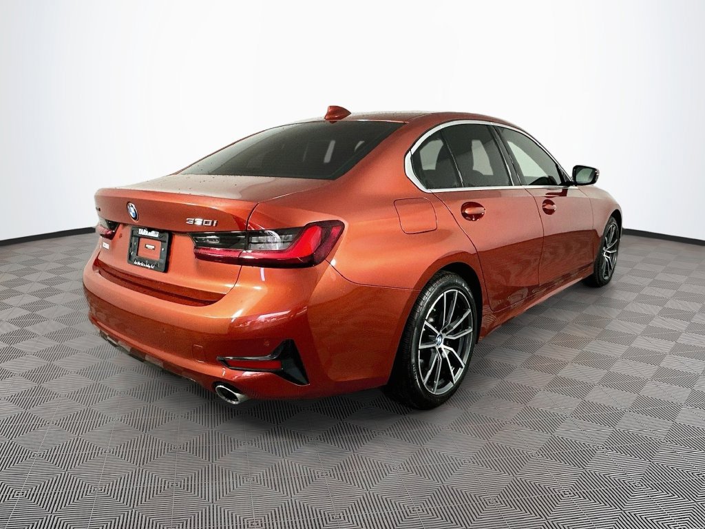 Used 2022 BMW 330i xDrive Sedan AWD/4WD image 10