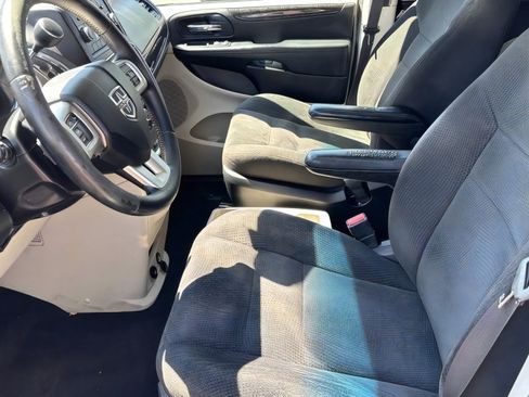 Used 2015 Dodge Grand Caravan SE w/ Quick Order Package 29E SE FWD image 20