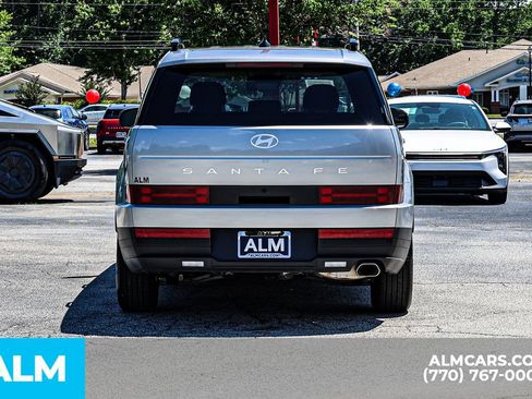 Used 2026 Hyundai Santa Fe SEL FWD image 12