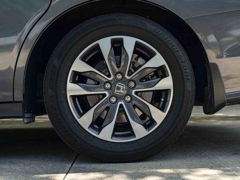 Used 2024 Honda Odyssey EX-L image 15