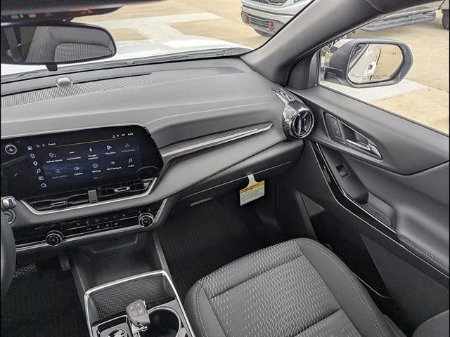 New 2027 Chevrolet Equinox LT w/ LPO, Floor Liner Package AWD/4WD image 18