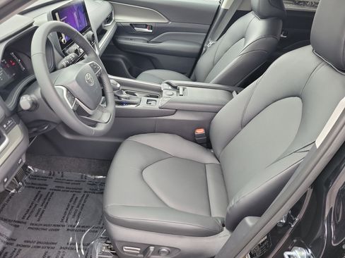 New 2026 Toyota Grand Highlander XLE image 21