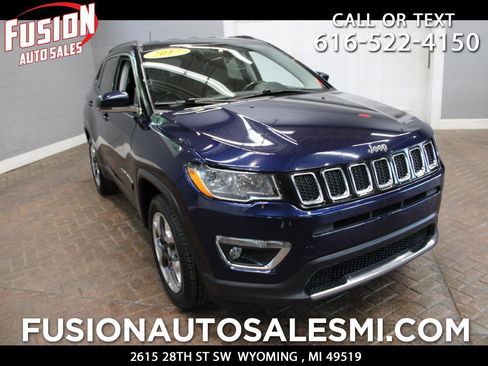 Used 2017 Jeep Compass Limited AWD/4WD image 1