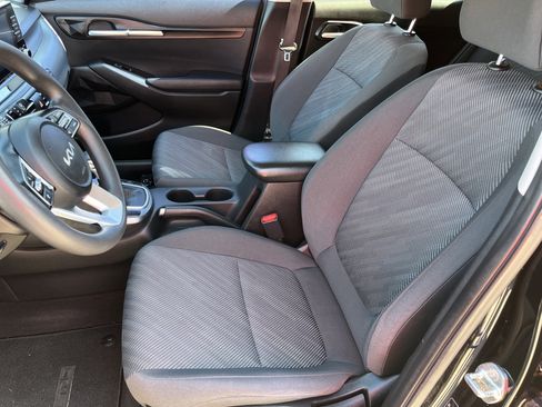 Used 2023 Kia Seltos LX image 16