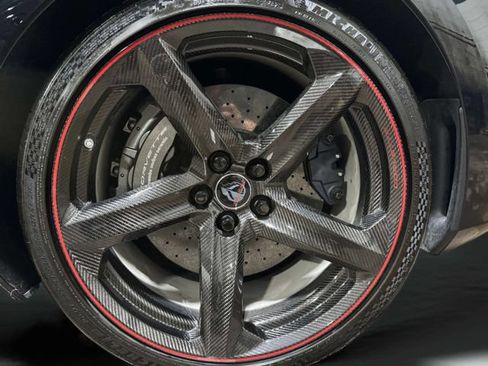 Used 2024 Chevrolet Corvette Z06 w/ Z07 Performance Package RWD image 27