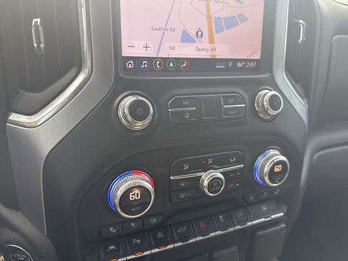 Used 2019 GMC Sierra 1500 SLT w/ SLT Premium Plus Package RWD image 18