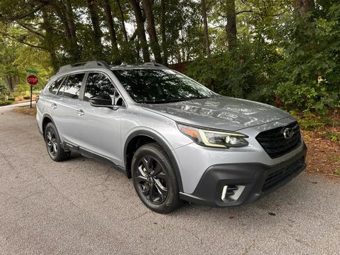 Used 2020 Subaru Outback Onyx Edition XT AWD/4WD image 11