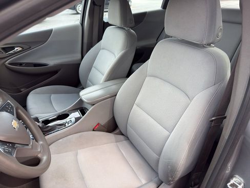 Used 2024 Chevrolet Malibu LT image 11