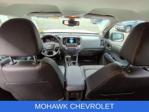 Used 2015 Chevrolet Colorado Z71 AWD/4WD image 19