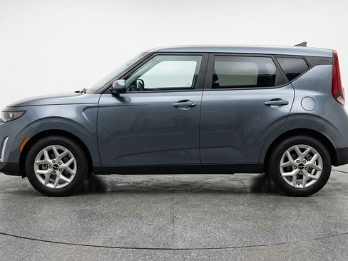 Used 2025 Kia Soul LX w/ LX Technology Package FWD image 5
