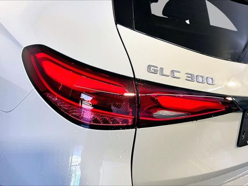 New 2026 Mercedes-Benz GLC 300 4MATIC image 5