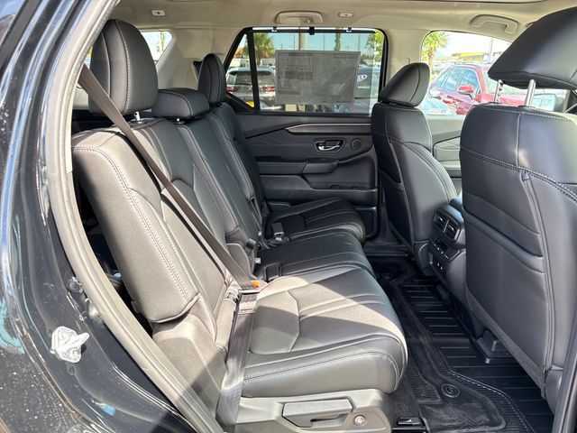 New 2026 Honda Pilot Touring image 10