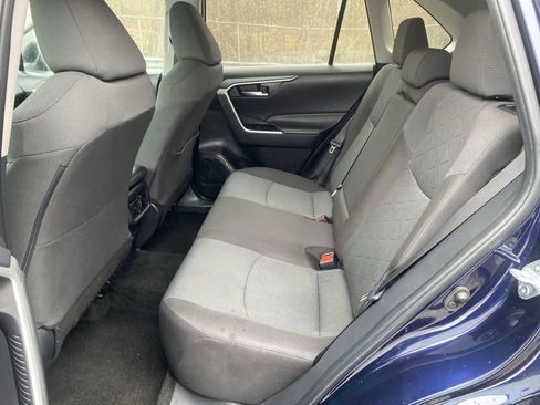 Used 2024 Toyota RAV4 XLE image 21