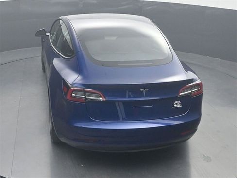 Used 2023 Tesla Model 3 Standard Range image 22