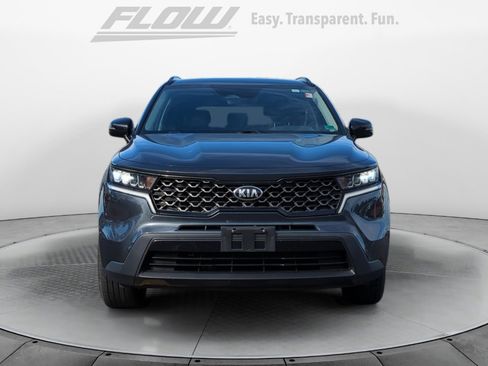 Used 2021 Kia Sorento S image 2