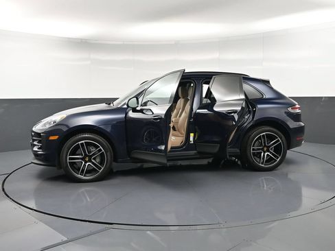 Certified 2021 Porsche Macan S AWD/4WD image 34