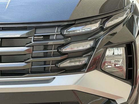 New 2026 Hyundai Tucson SE image 9