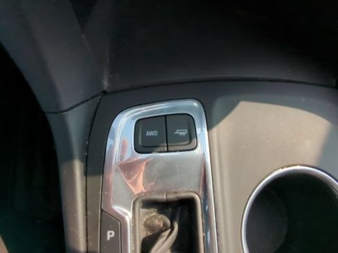 Used 2018 Chevrolet Equinox LT AWD/4WD image 11