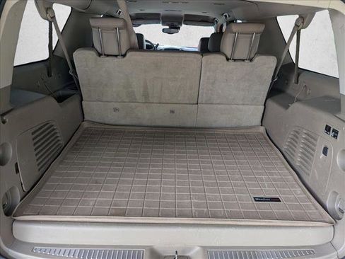 Used 2015 Chevrolet Suburban LT w/ Luxury Package image 6