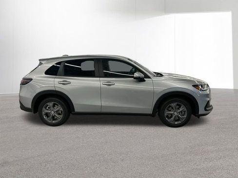 New 2026 Honda HR-V LX image 32