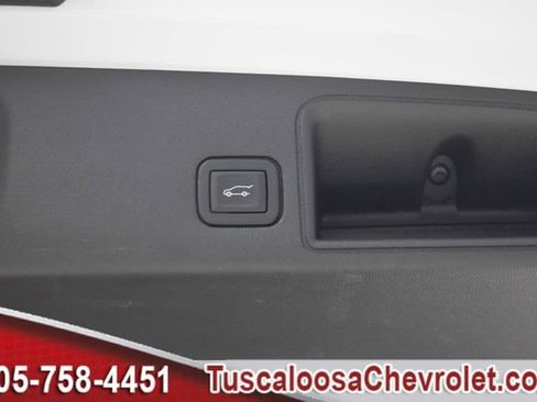 Used 2023 GMC Terrain AT4 w/ Infotainment Package II image 10