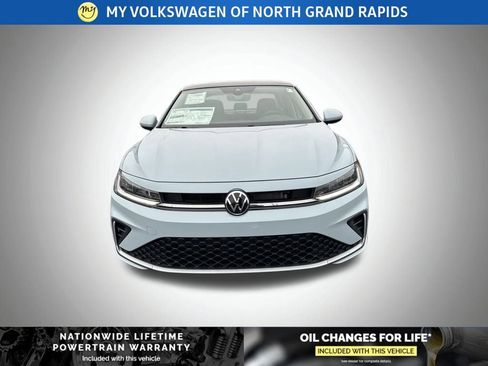 New 2026 Volkswagen Jetta SE image 8