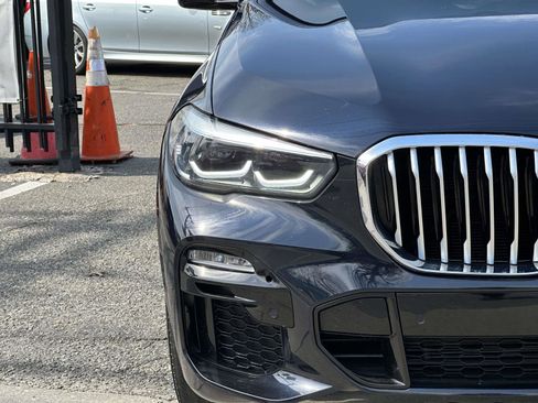 Used 2019 BMW X5 xDrive40i w/ M Sport Package image 8