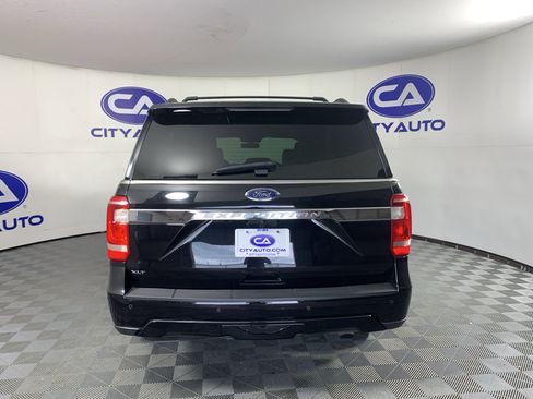 Used 2020 Ford Expedition XLT w/ Equipment Group 202A image 4