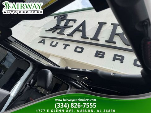 Used 2021 Jeep Wrangler Unlimited Rubicon AWD/4WD image 26