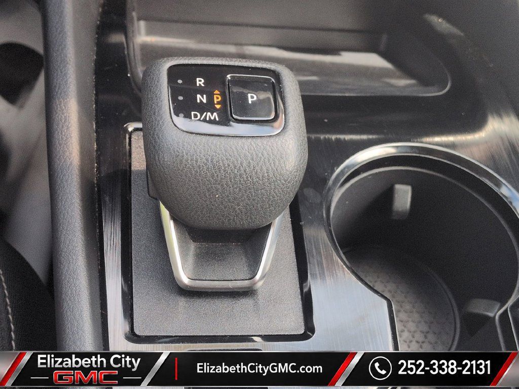Used 2023 Nissan Rogue SV AWD/4WD image 13