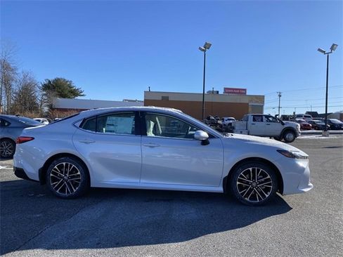 New 2026 Toyota Camry XLE image 2