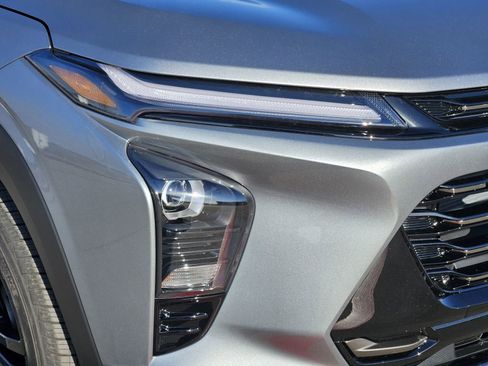 New 2026 Chevrolet Trax ACTIV w/ Sunroof Package image 9