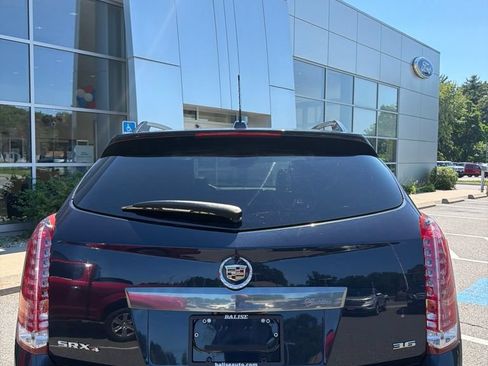Used 2016 Cadillac SRX Performance w/ Midnight Edition Package AWD/4WD image 7