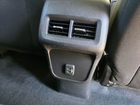Used 2019 Chevrolet Equinox LT AWD/4WD image 14