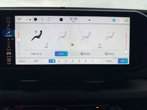 New 2025 Jeep Gladiator Sport image 31