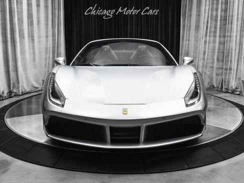 Used 2017 Ferrari 488 Spider image 7