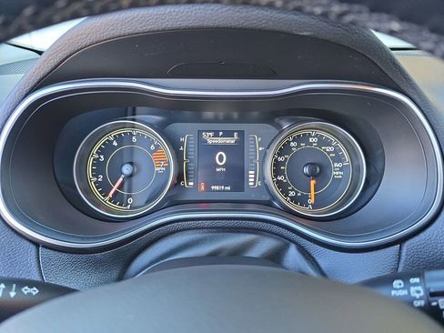 Used 2020 Jeep Cherokee Latitude Plus w/ Cold Weather Group image 12