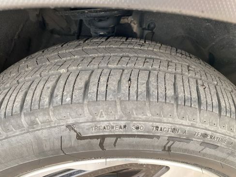 Used 2025 Subaru Crosstrek 2.5i Limited w/ Popular Package #3A image 9