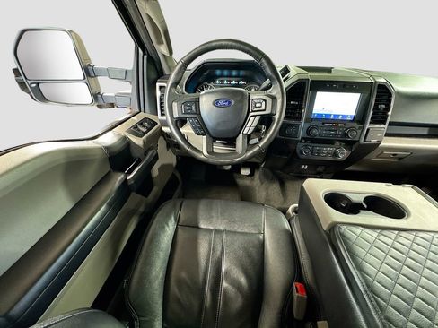 Used 2020 Ford F150 XLT w/ Equipment Group 302A Luxury AWD/4WD image 13