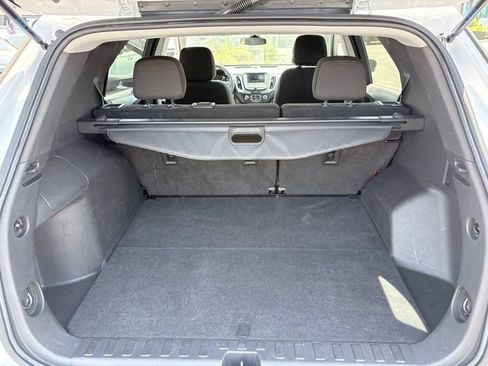 Used 2022 Chevrolet Equinox LT FWD image 27