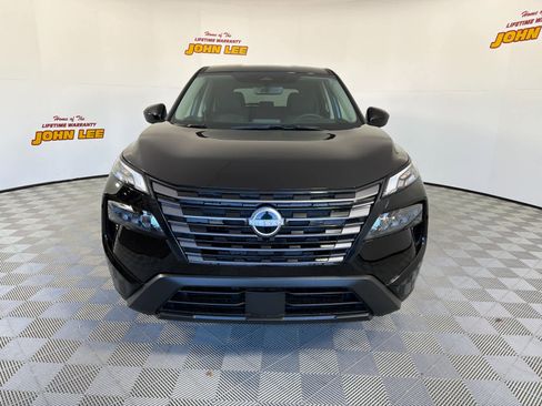 New 2026 Nissan Rogue SV image 10