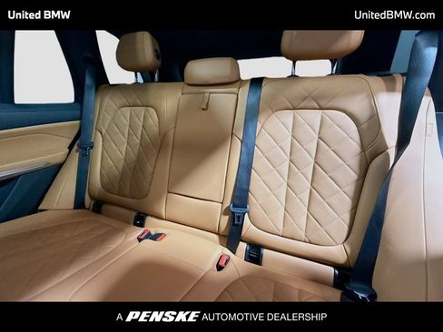 Used 2024 BMW X5 sDrive40i w/ M Sport Package RWD image 13