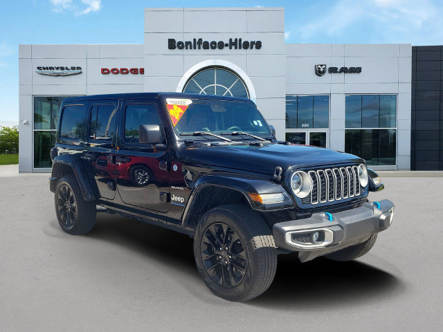 Used 2024 Jeep Wrangler Unlimited Sahara AWD/4WD image 3
