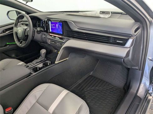 New 2026 Toyota Camry SE FWD image 21