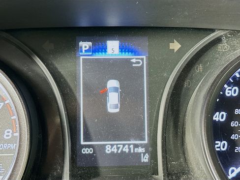 Used 2021 Toyota Camry SE FWD image 18