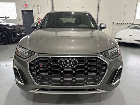 Used 2023 Audi SQ5 Premium Plus w/ Premium Plus Package AWD/4WD image 2